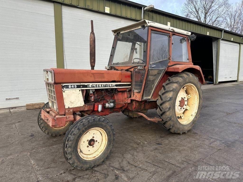 International 845 Trattori