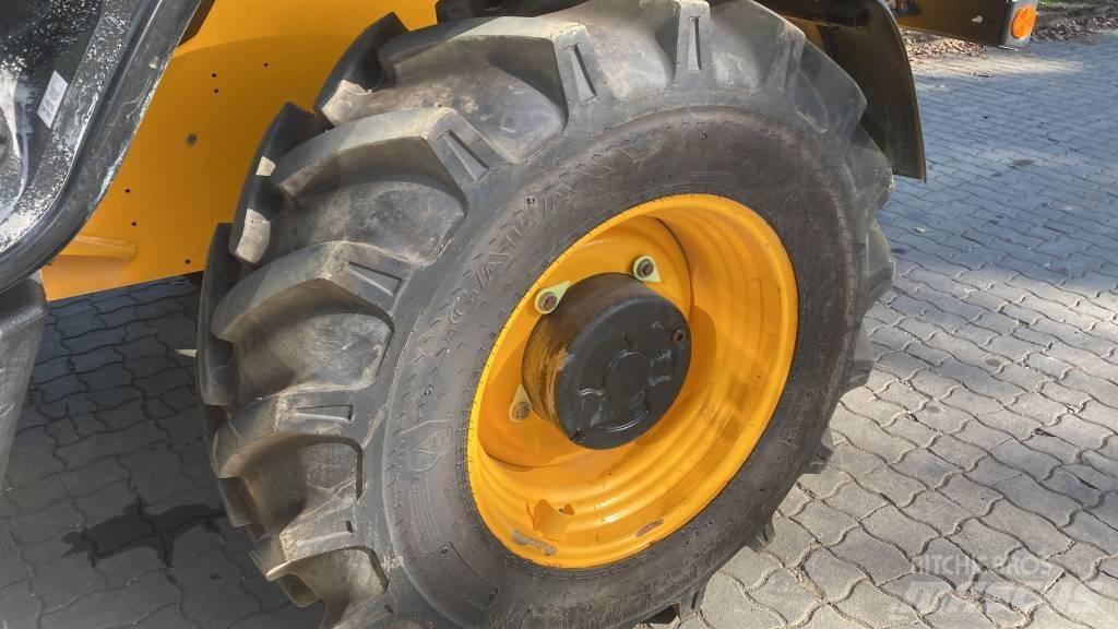 JCB 535 V 125 Sollevatori telescopici