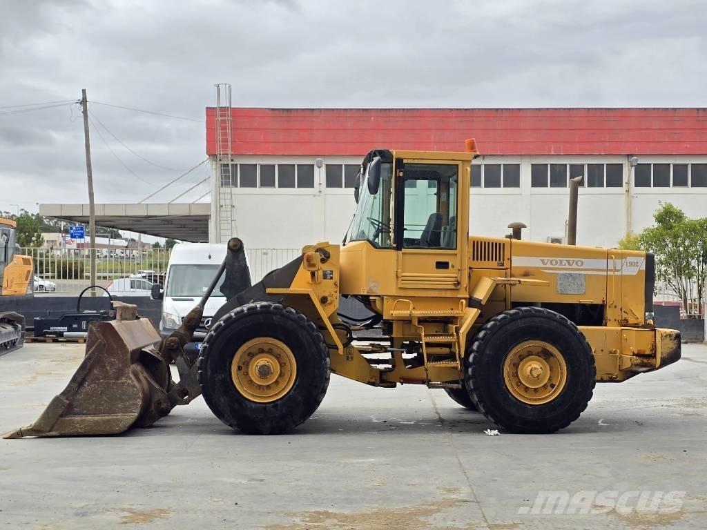 Volvo L 90 C Pale gommate