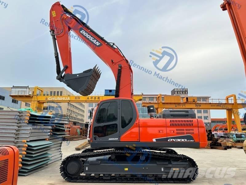 Doosan DX 300LC-9C Escavatori cingolati