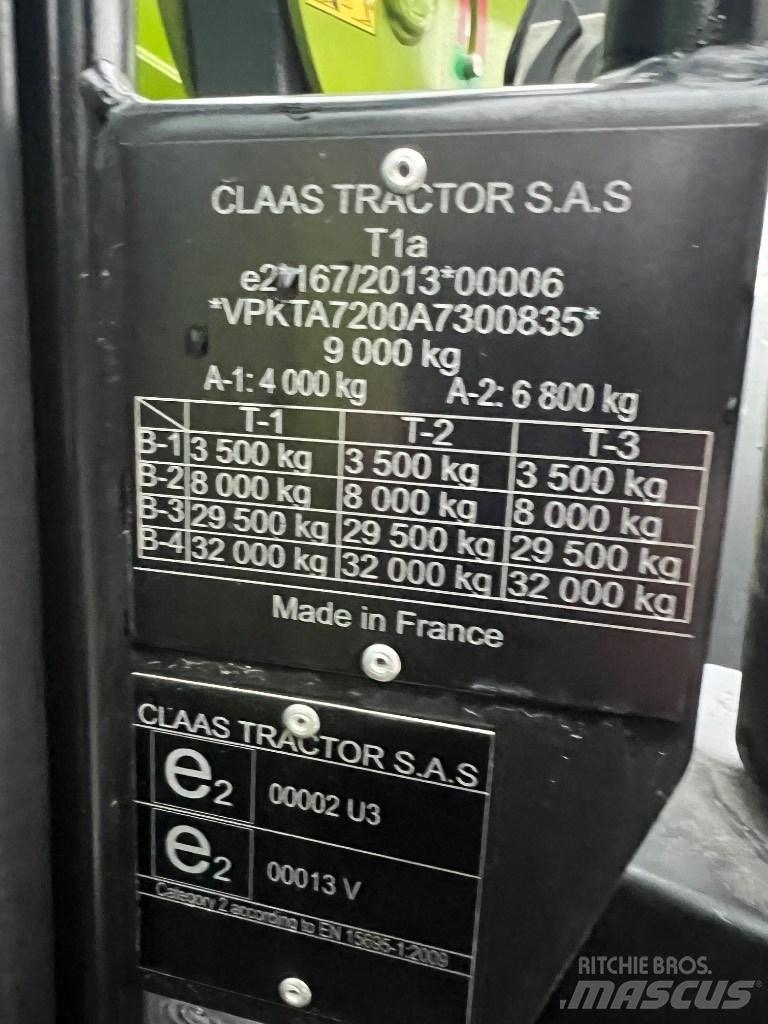 CLAAS Arion 440 CIS Trattori