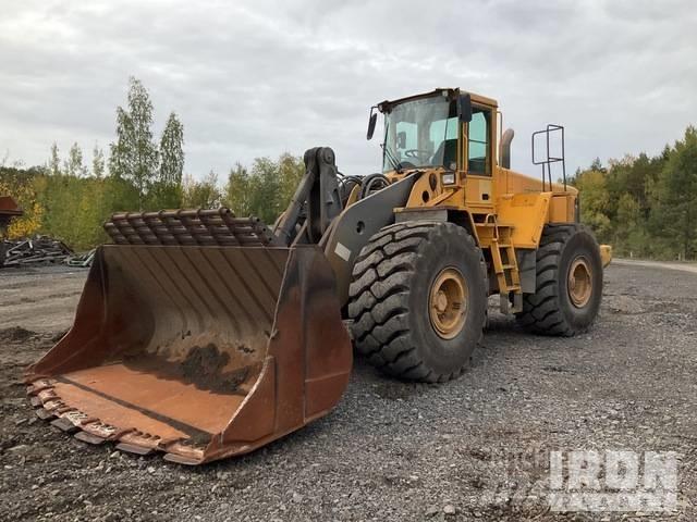 Volvo L 220 E Pale gommate