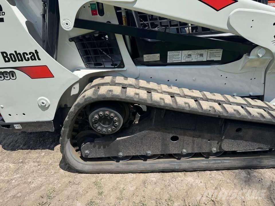 Bobcat T 590 Mini Pale Gommate