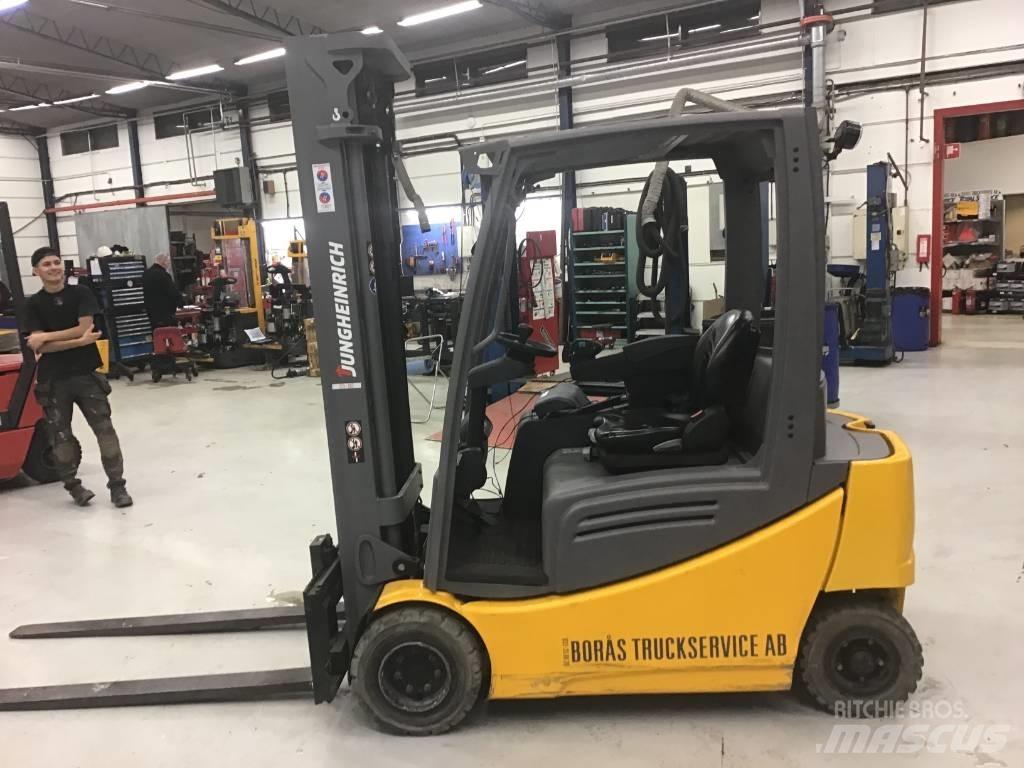 Jungheinrich EFG 320 Carrelli elevatori elettrici