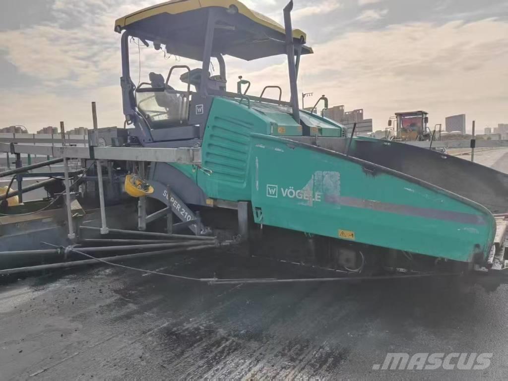 Vögele 2100 Finitrici
