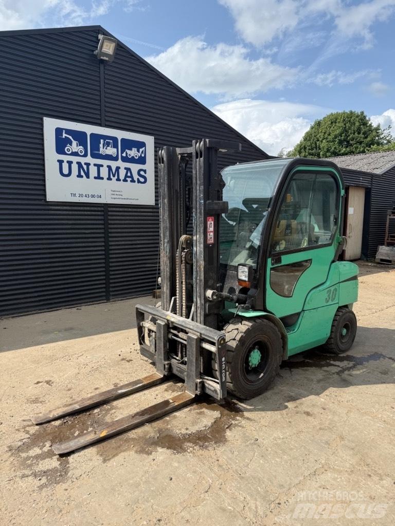 Mitsubishi FG 30 Carrelli elevatori GPL