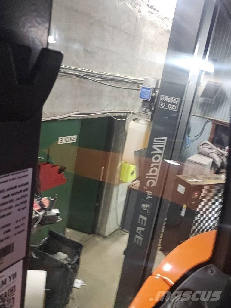Hitachi ZX 95 W-7 Escavatori gommati