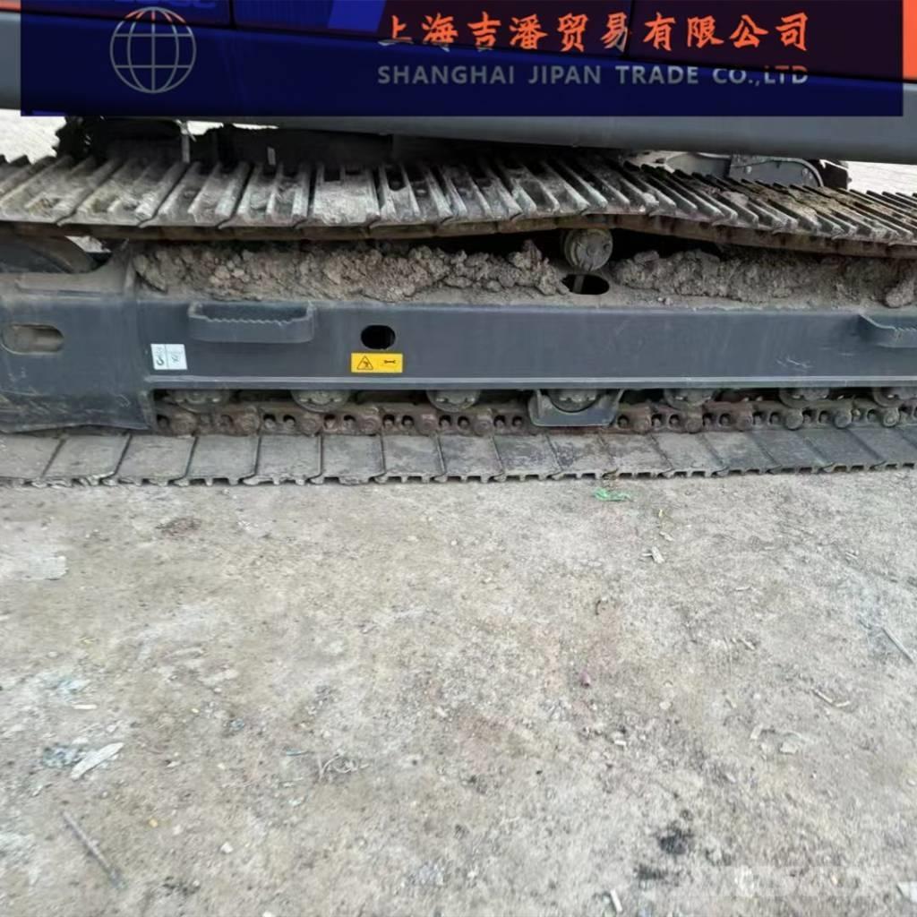 Doosan DX 150 Escavatori cingolati