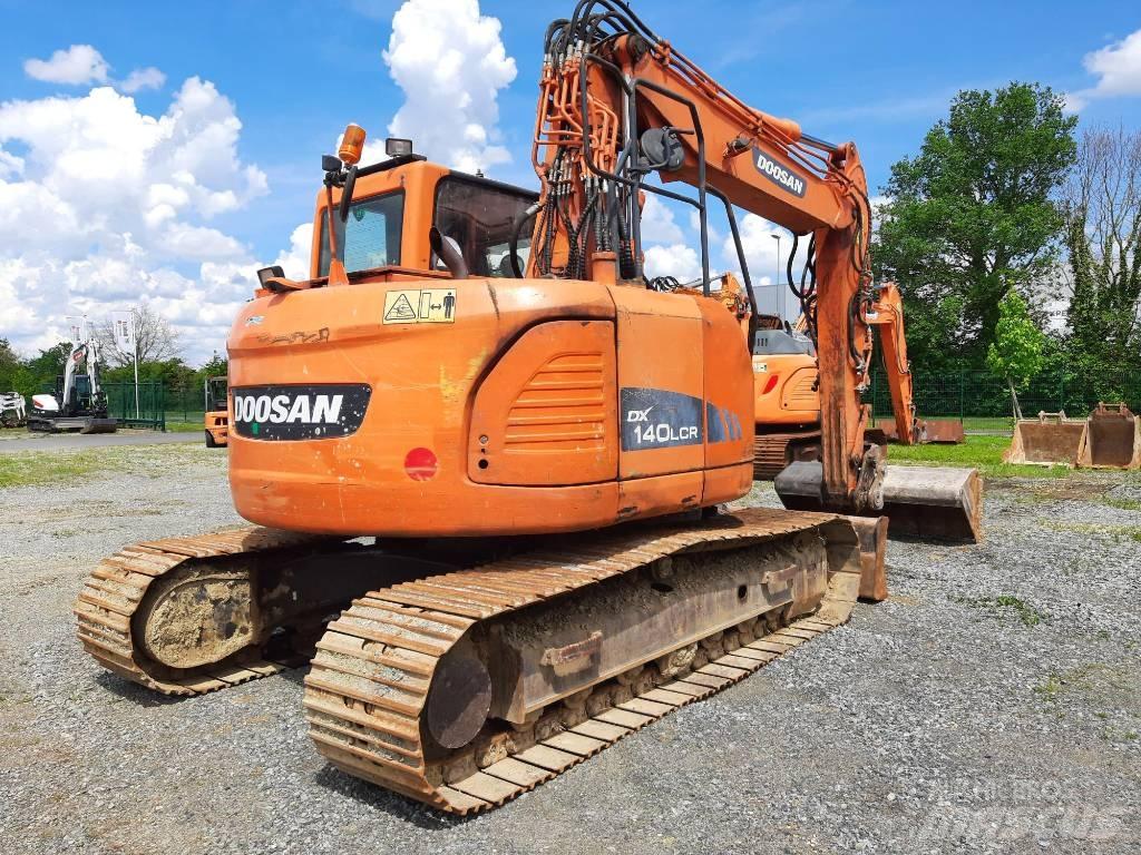 Doosan DX 140 LCR-3 Escavatori cingolati