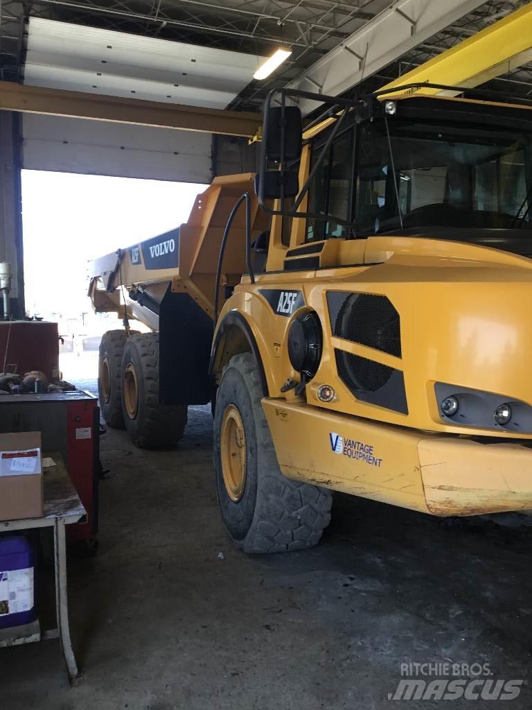 Volvo A 25 F Dumpers articolati