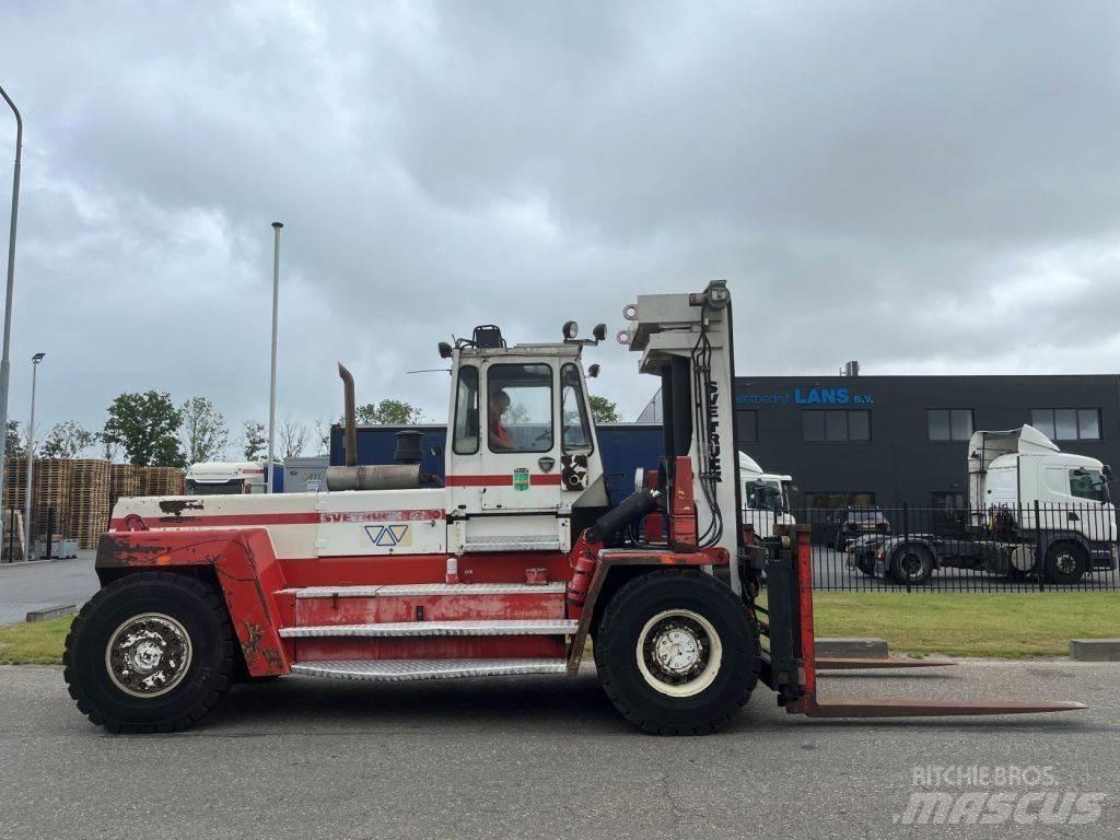 Svetruck 25 120 45 Carrelli elevatori diesel