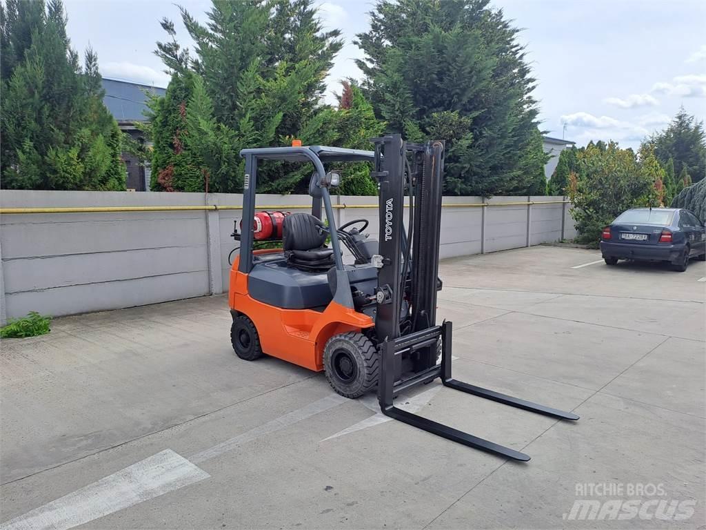 Toyota 7FGF15 Carrelli elevatori GPL
