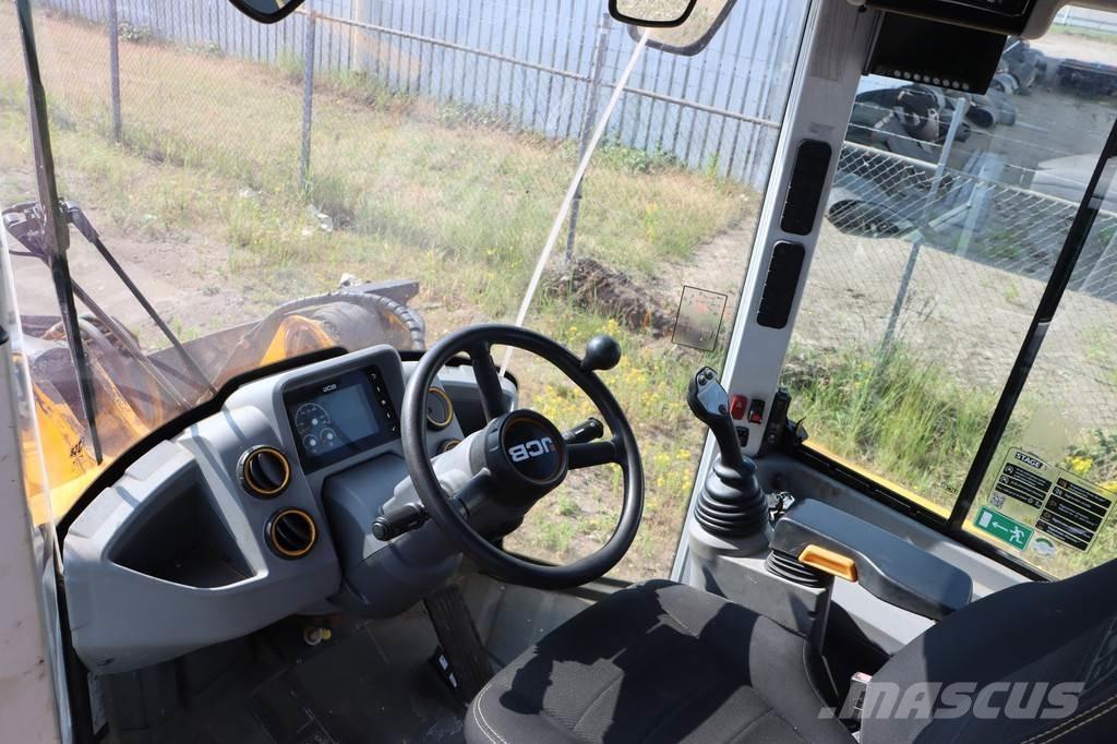 JCB 427 a5 zx Pale gommate