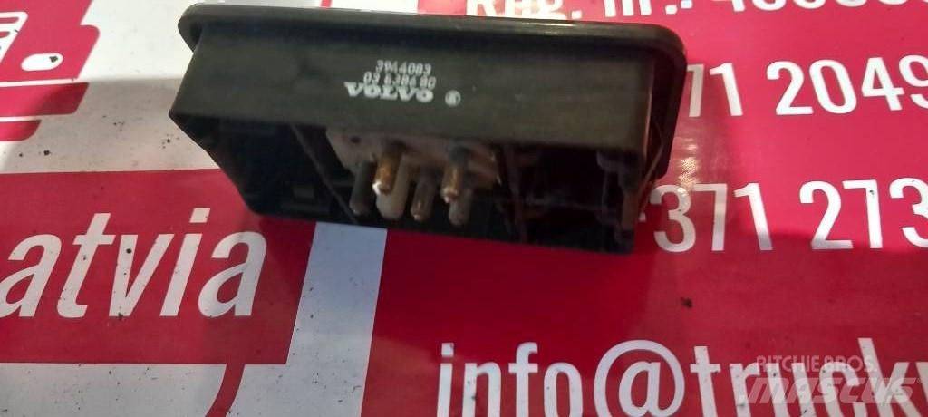 Volvo FH 12. 3944083 Cabine e interni