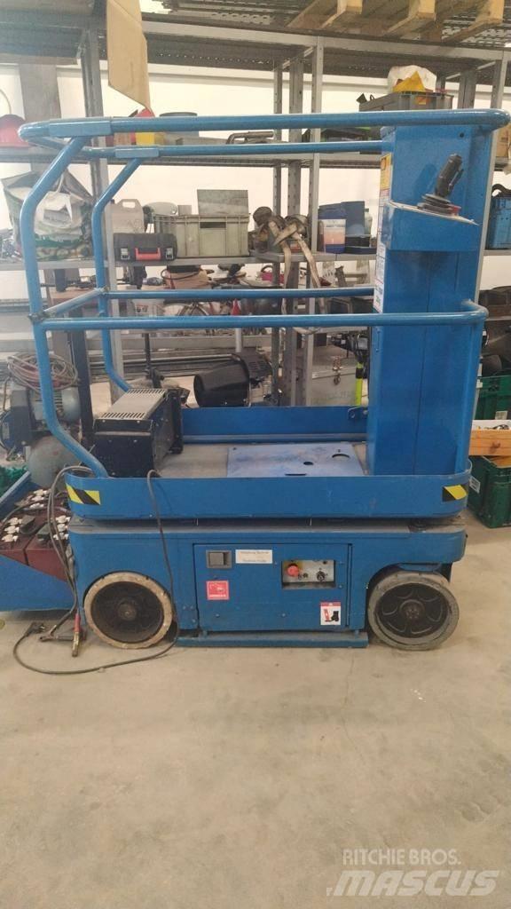 UpRight TM12 Piattaforme a pantografo