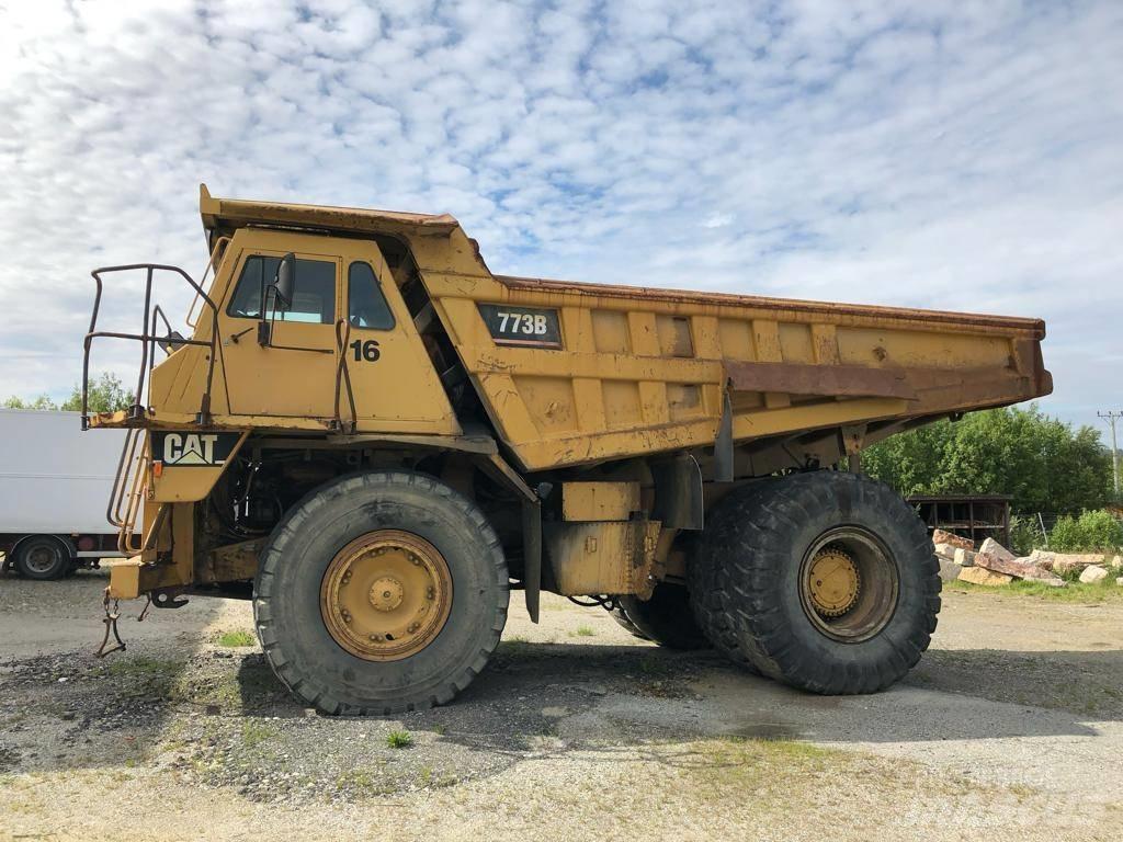 CAT 773 B Dumper a telaio rigido