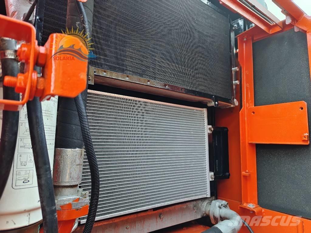 Doosan DX 300 LC Escavatori cingolati
