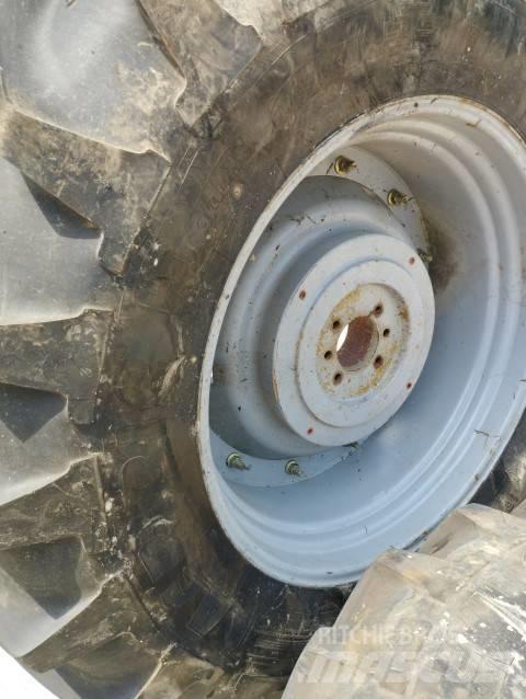 Michelin 20.8R38 Pneumatici, ruote e cerchioni