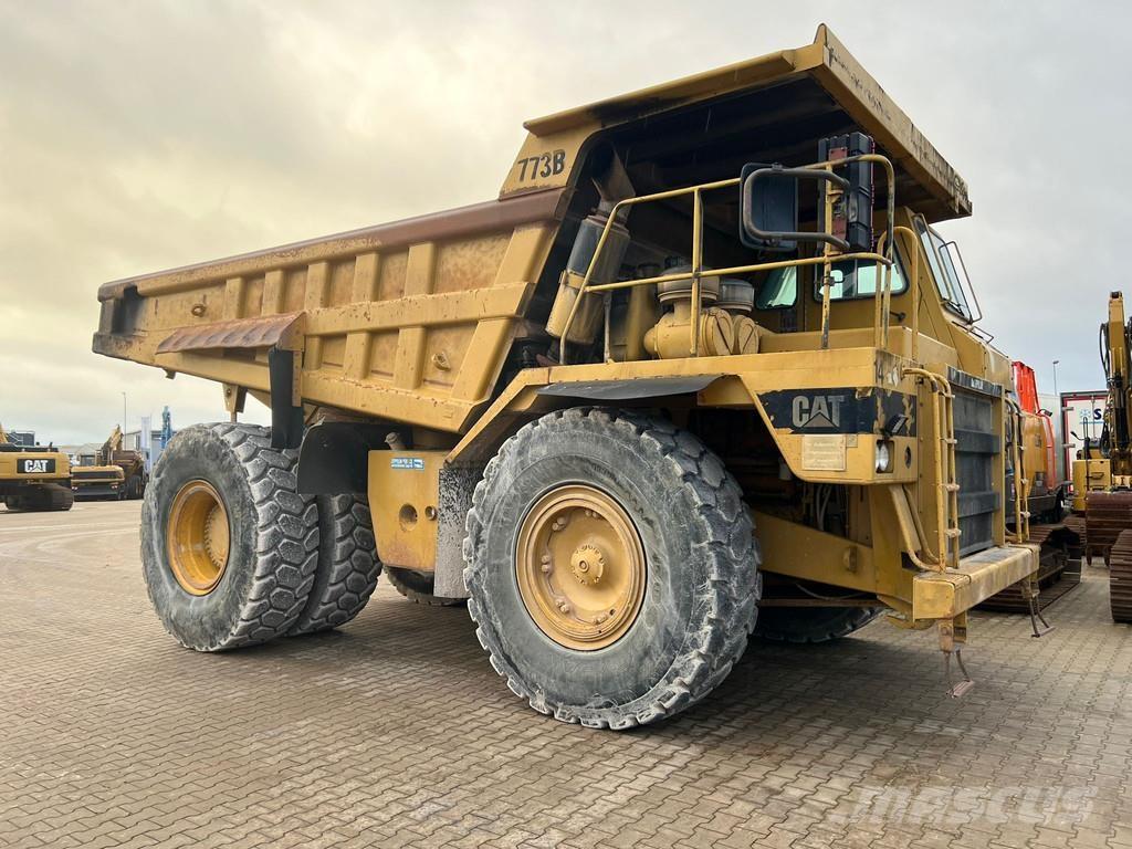 CAT 773B Dumper a telaio rigido