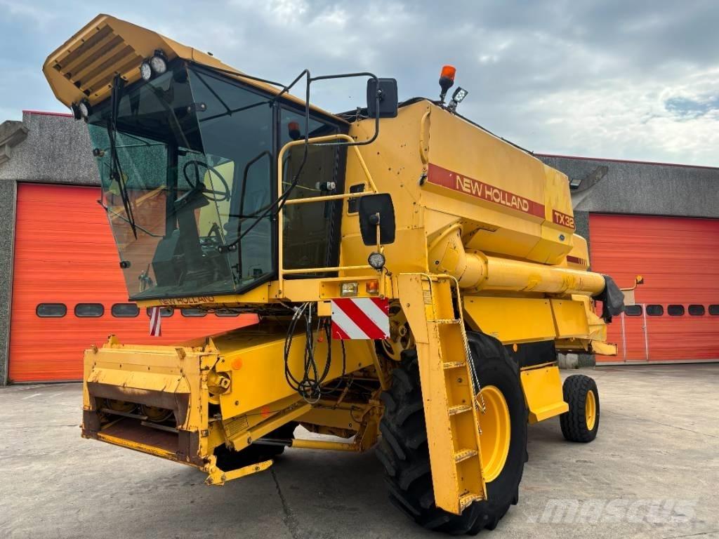 New Holland TX 32 Mietitrebbiatrici