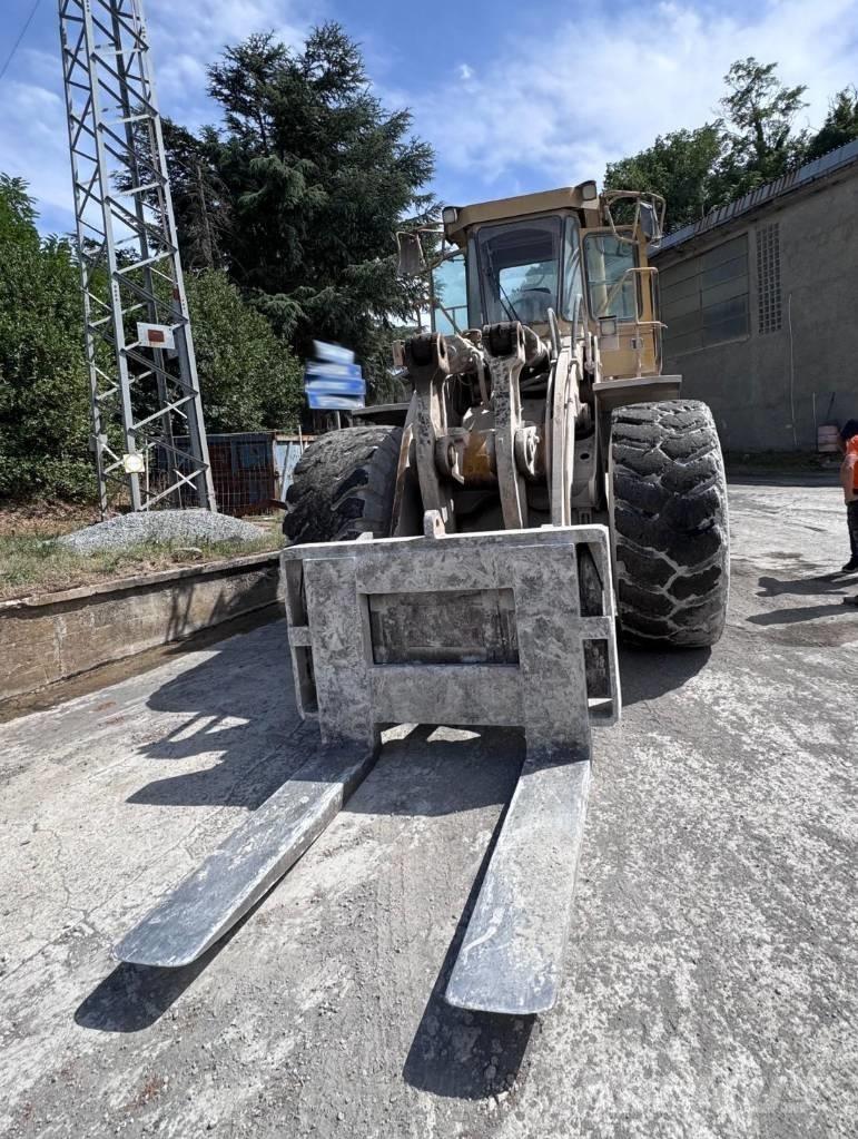 CAT 980 F Pale gommate