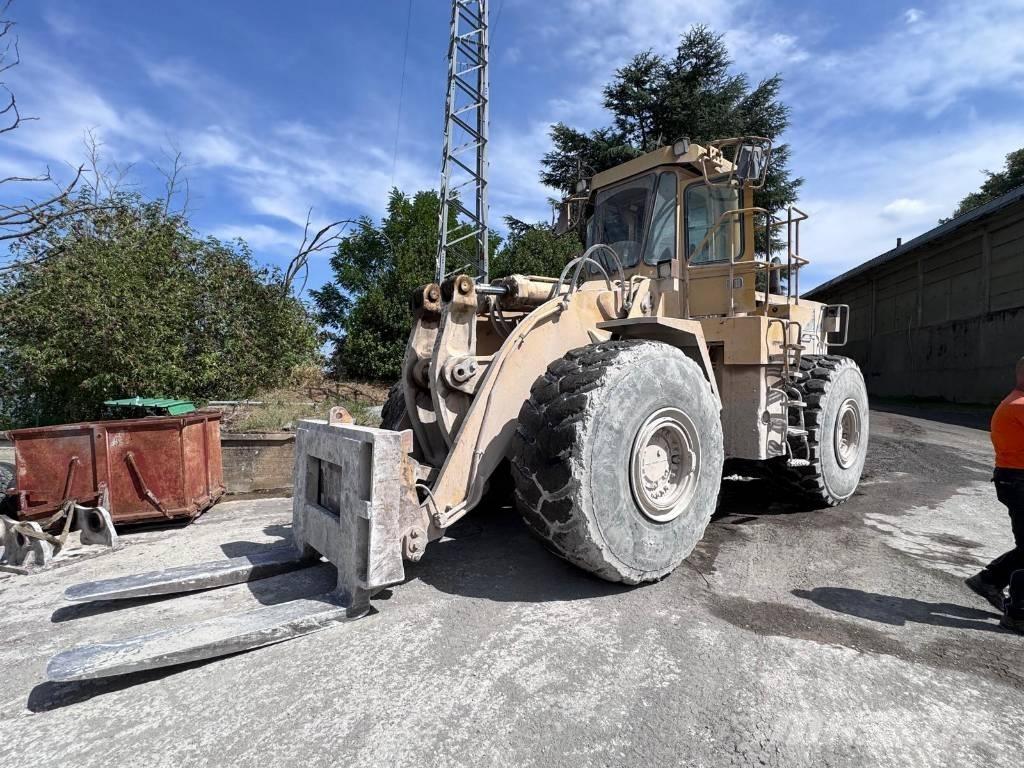CAT 980 F Pale gommate