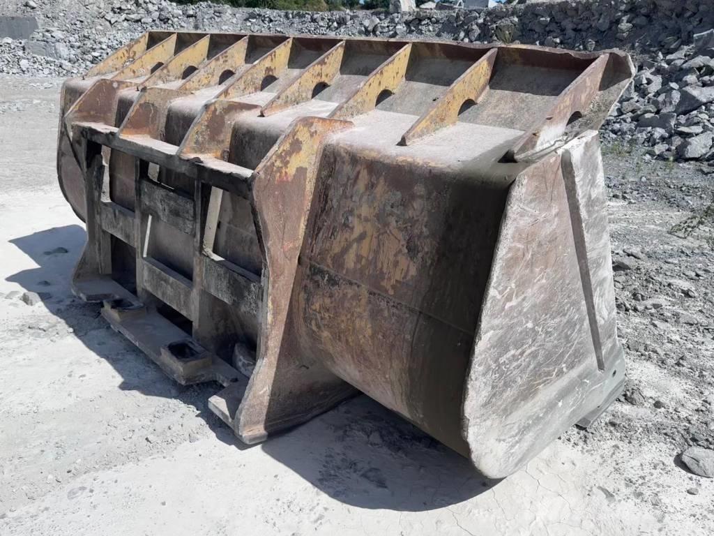 CAT 980 F Pale gommate