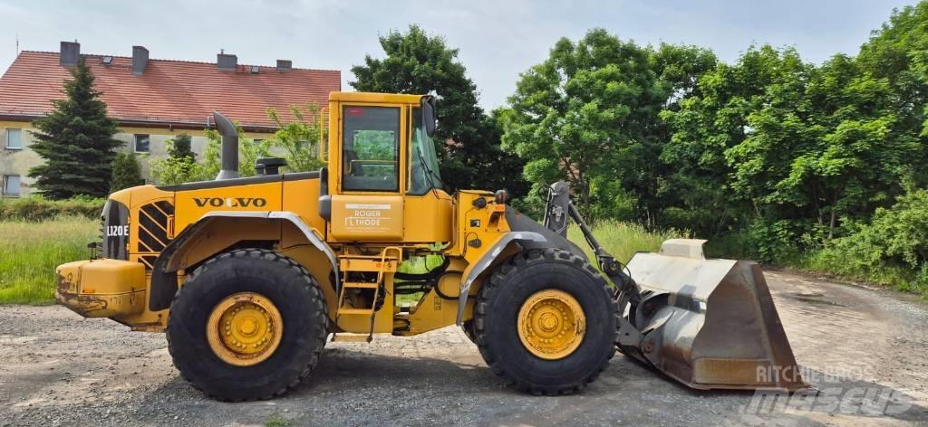 Volvo L 120 E Pale gommate