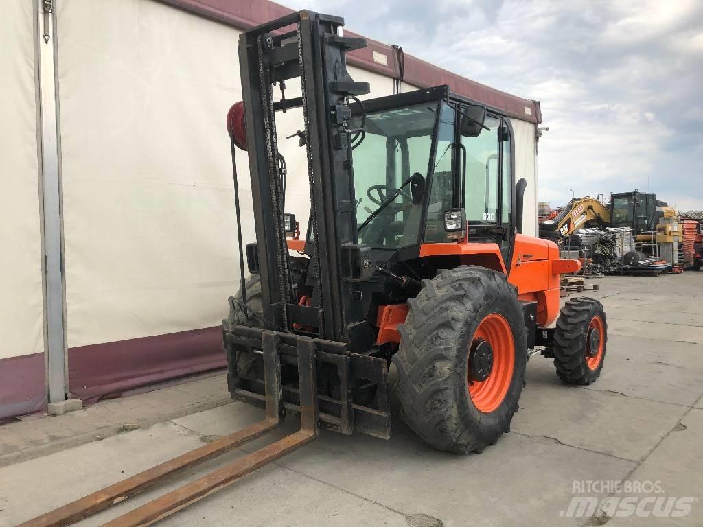 JCB 930-4 Elevatore per esterni