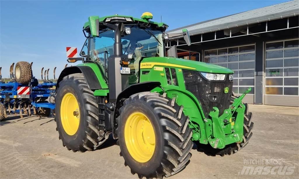 John Deere 7R 330 Trattori