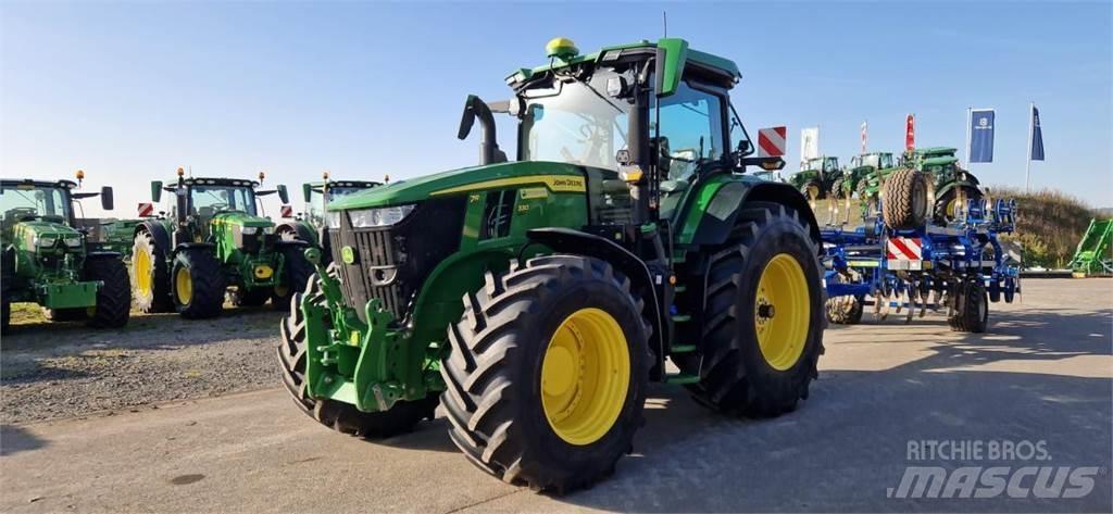 John Deere 7R 330 Trattori