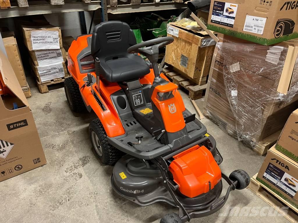 Husqvarna R216T AWD Trattorini tagliaerba