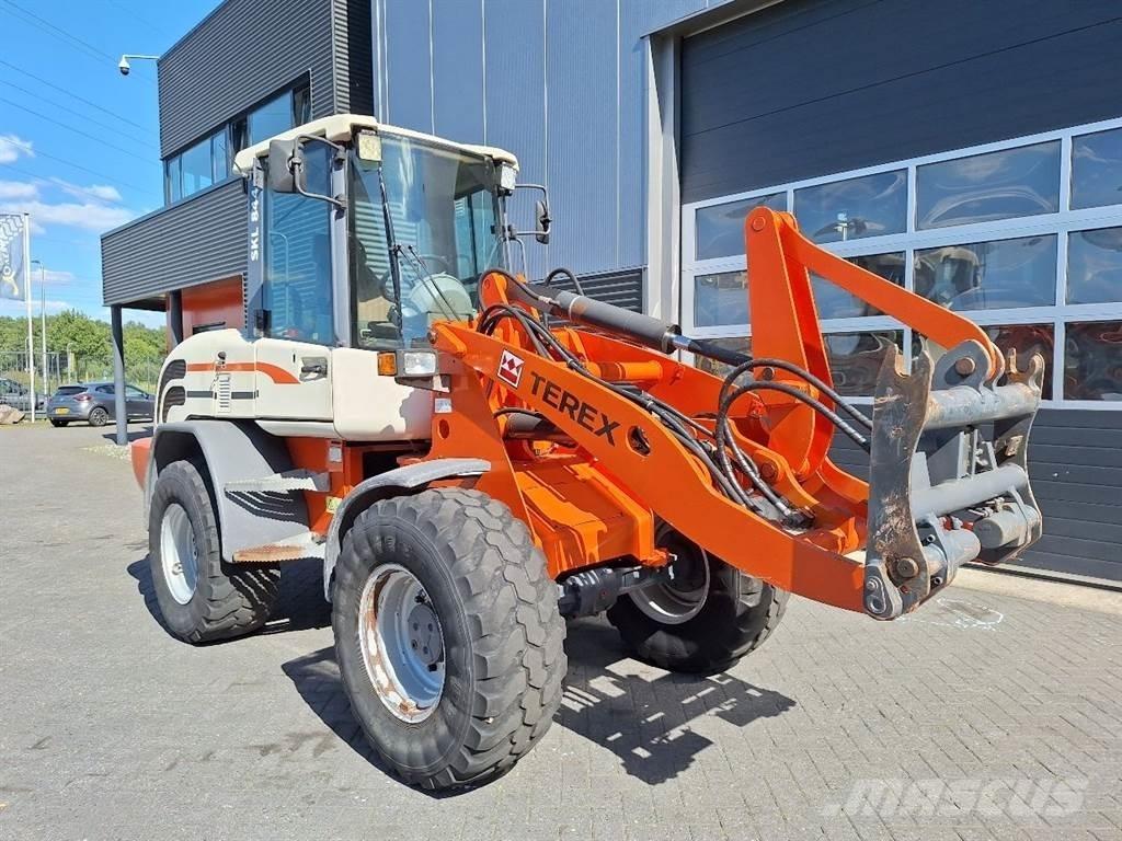 Schaeff SKL844 Pale gommate