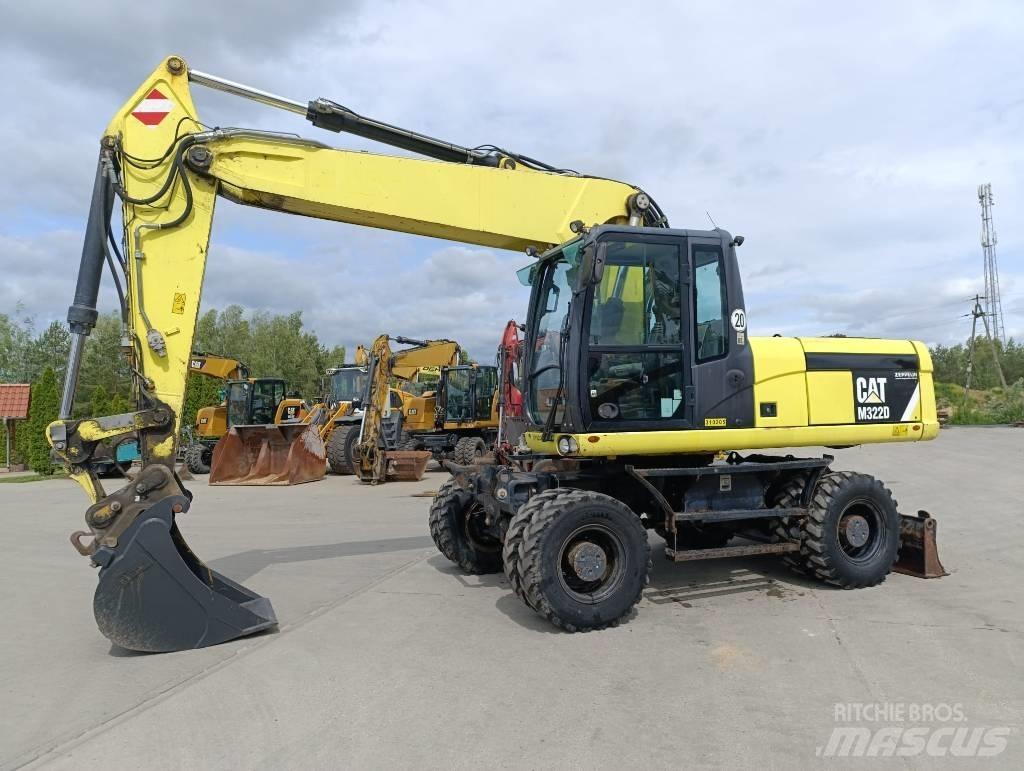 CAT M 322 D Escavatori gommati