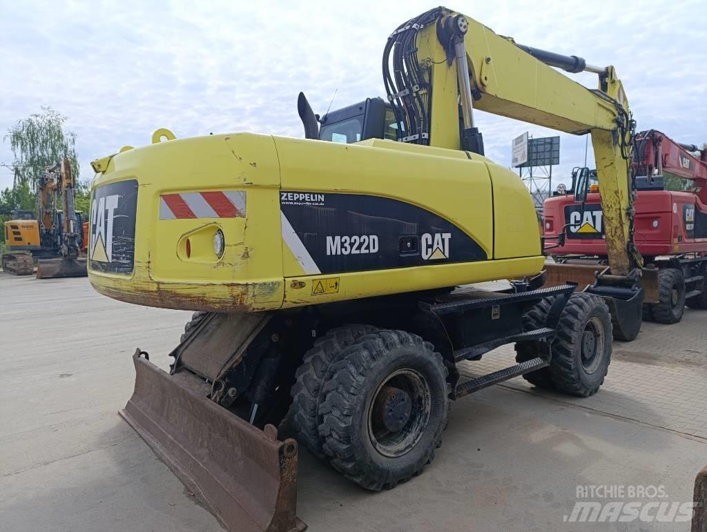 CAT M 322 D Escavatori gommati
