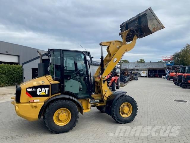CAT 906 H 2 Pale gommate