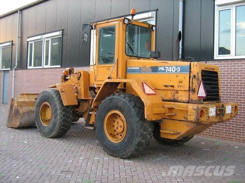 Hyundai HL740-3 Pale gommate