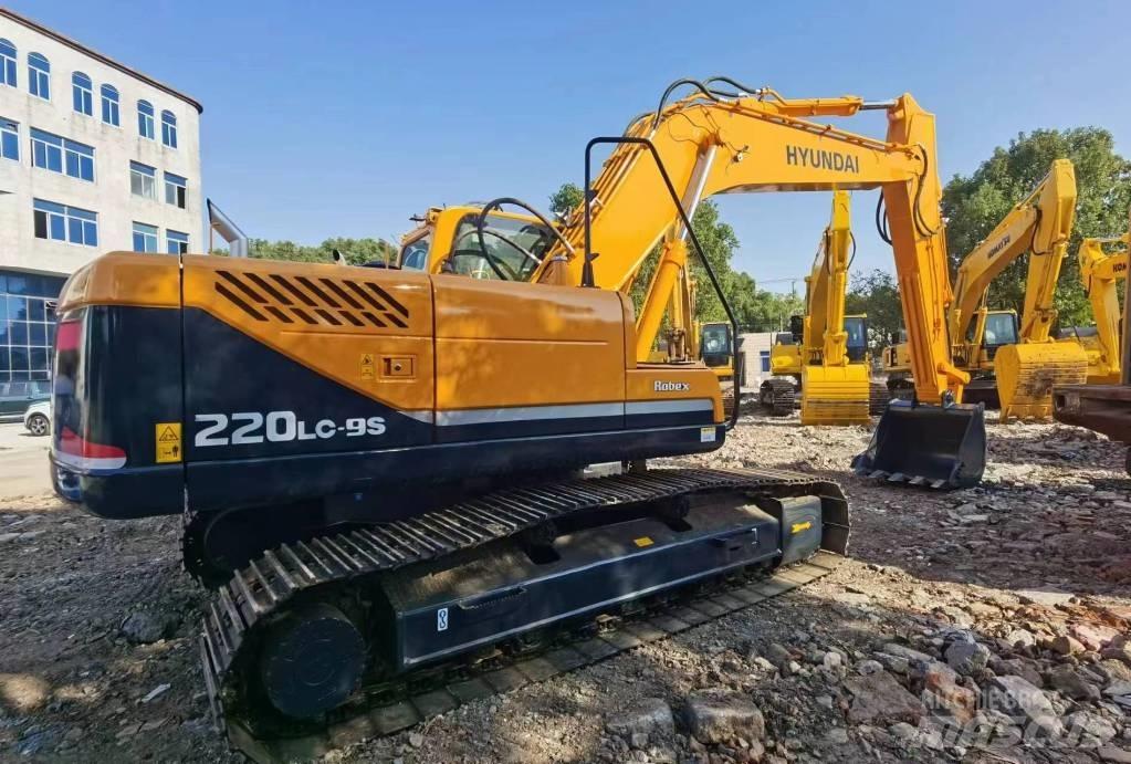 Hyundai R220LC-9S Escavatori cingolati