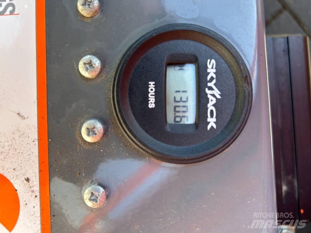 SkyJack SJ III 4632 Piattaforme a pantografo