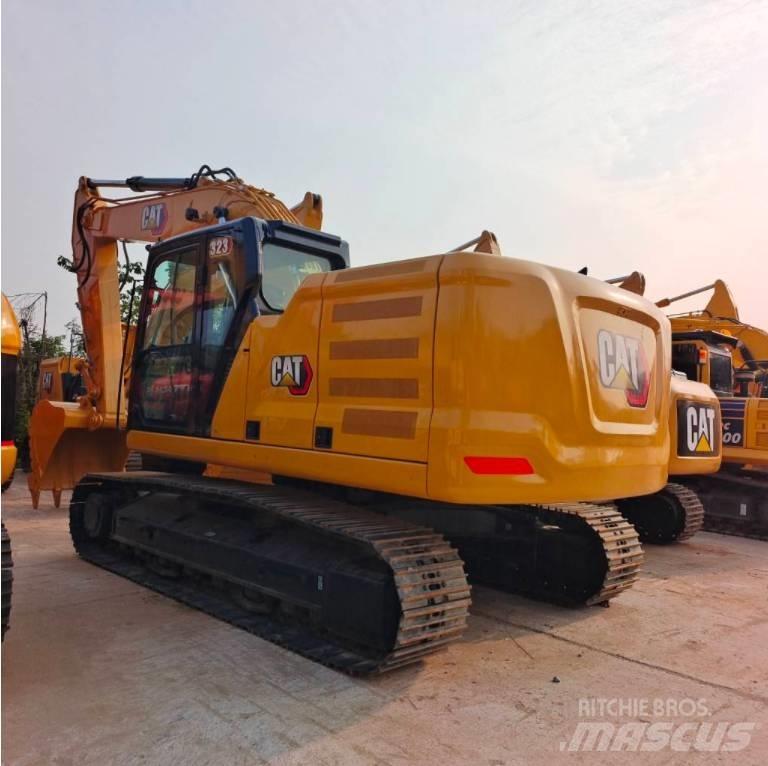 CAT 323 GC Escavatori cingolati
