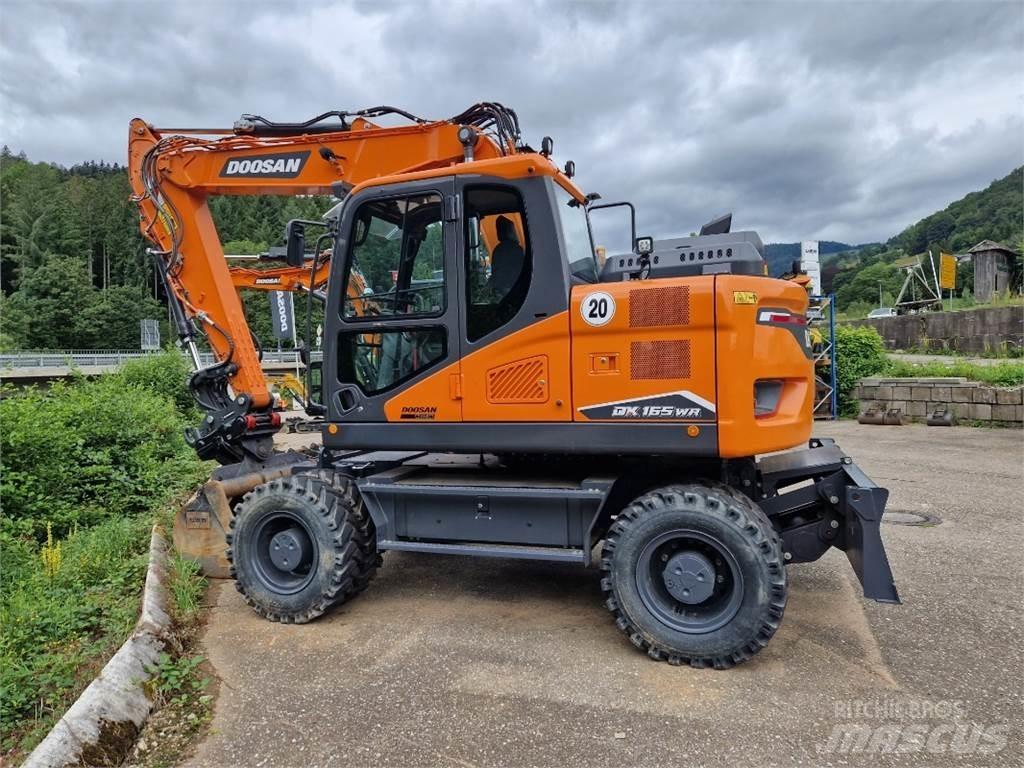 Doosan DX165WR-7 Escavatori gommati