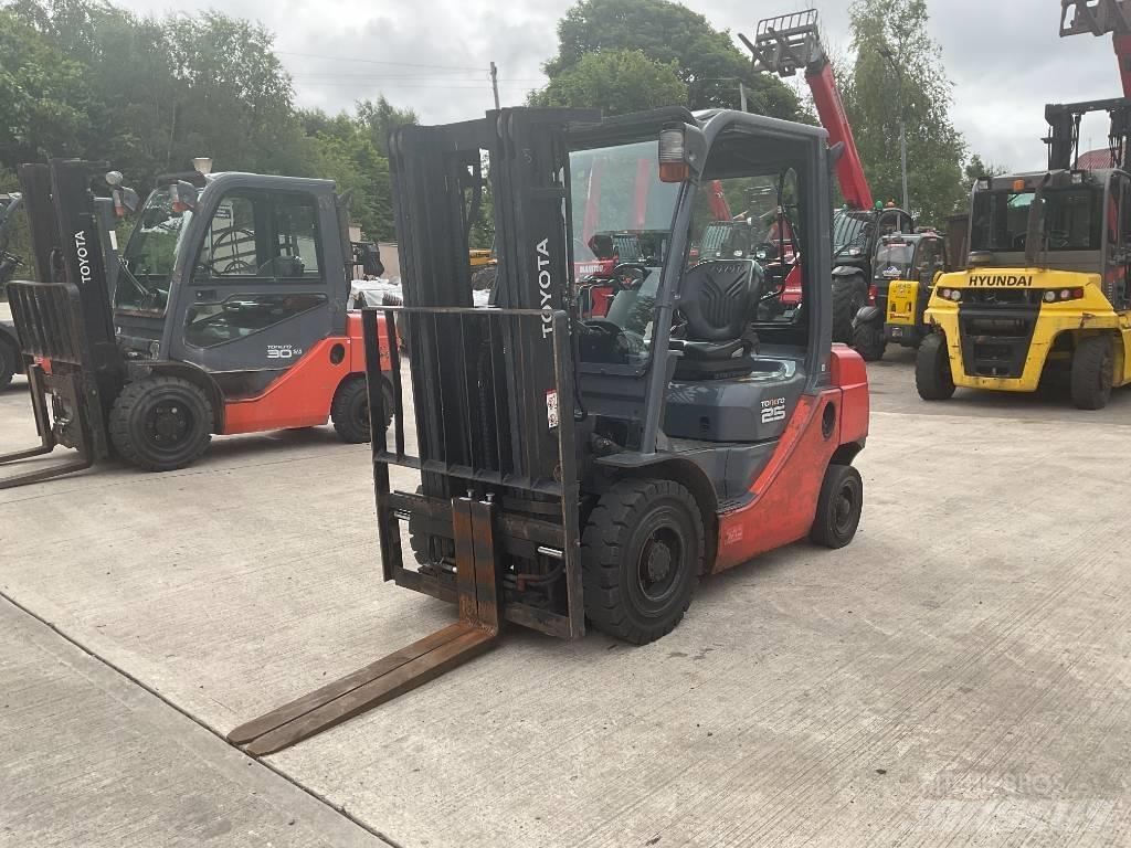 Toyota 02-8 FDF 25 Carrelli elevatori diesel