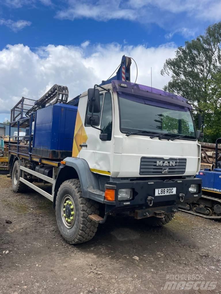 Boart Longyear DB520 Autocarro per perforatrice mobile