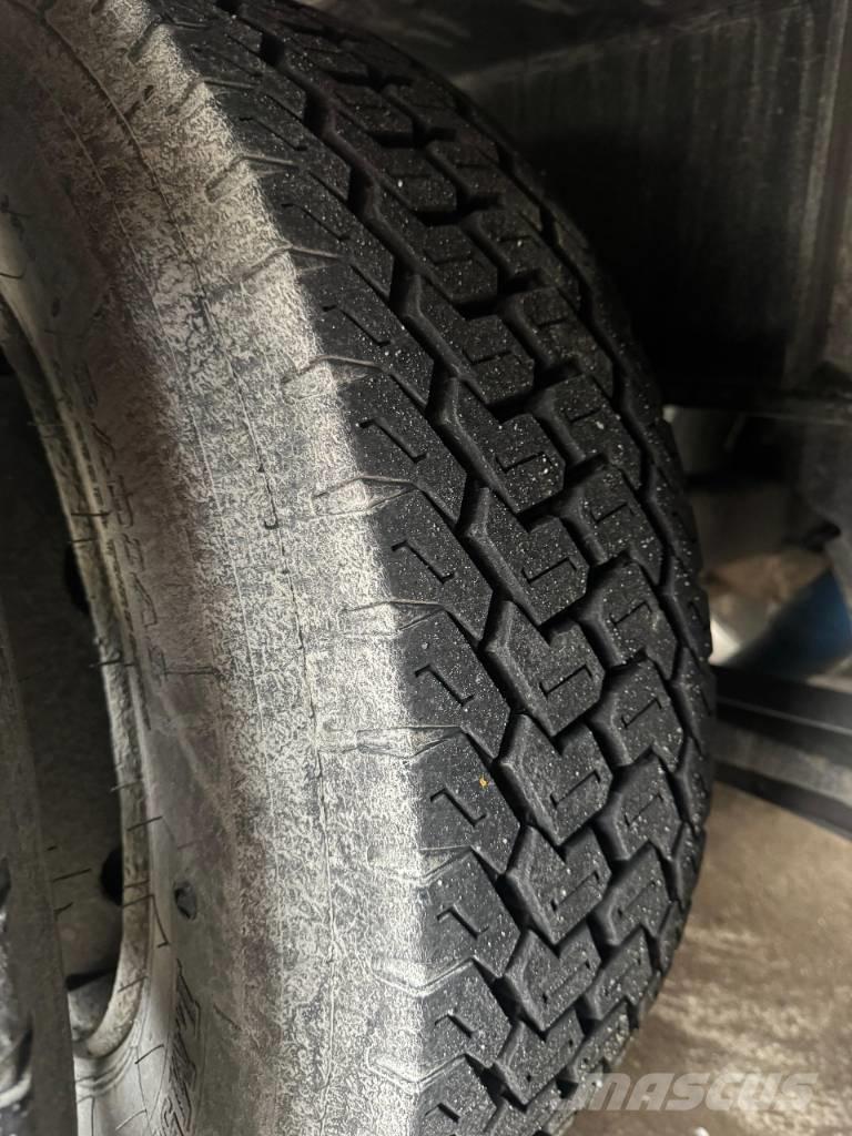 Broshuis jumbo Semirimorchio a pianale