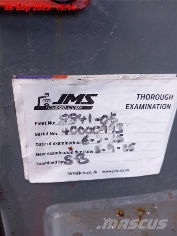 SkyJack SJ 8841 RT Piattaforme a pantografo