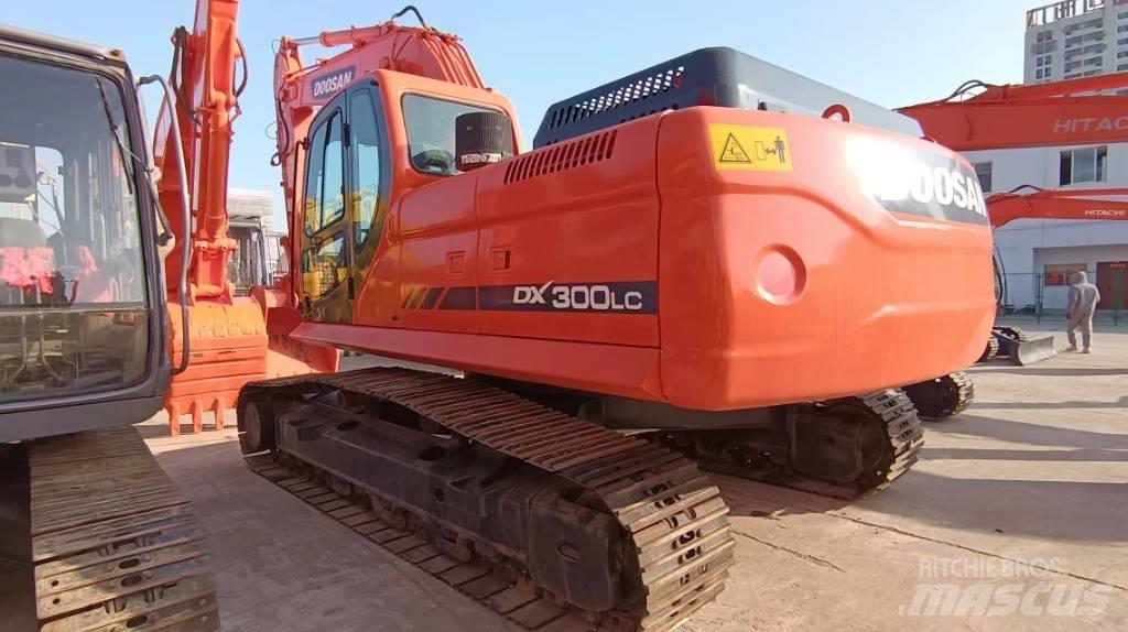 Doosan DX 300 LC Escavatori cingolati