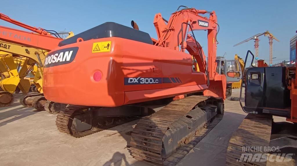 Doosan DX 300 LC Escavatori cingolati