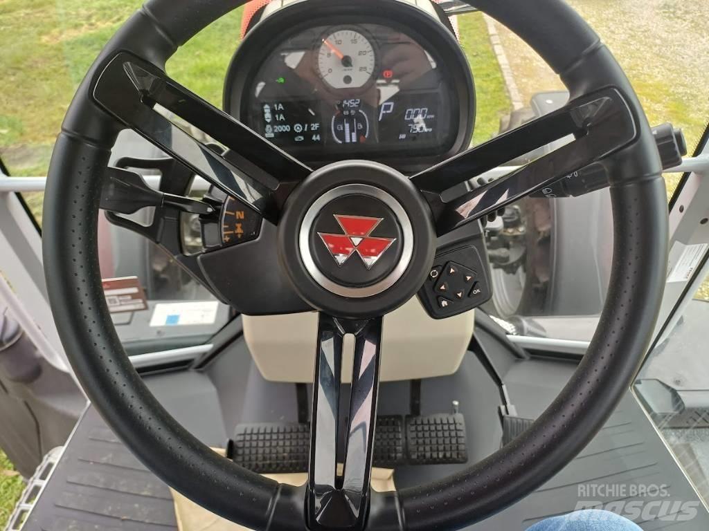 Massey Ferguson 6 S Trattori