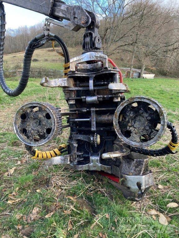 Komatsu 370.2 Decespugliatrici e trinciatrici idrauliche