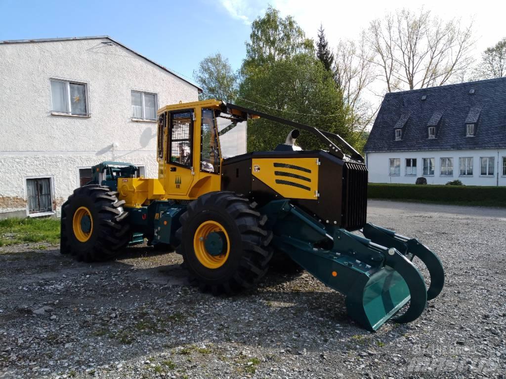 HSM 904S Altri mezzi forestali